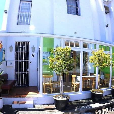 House On The Hill Hostel เคปทาวน์ ห้อง รูปภาพ