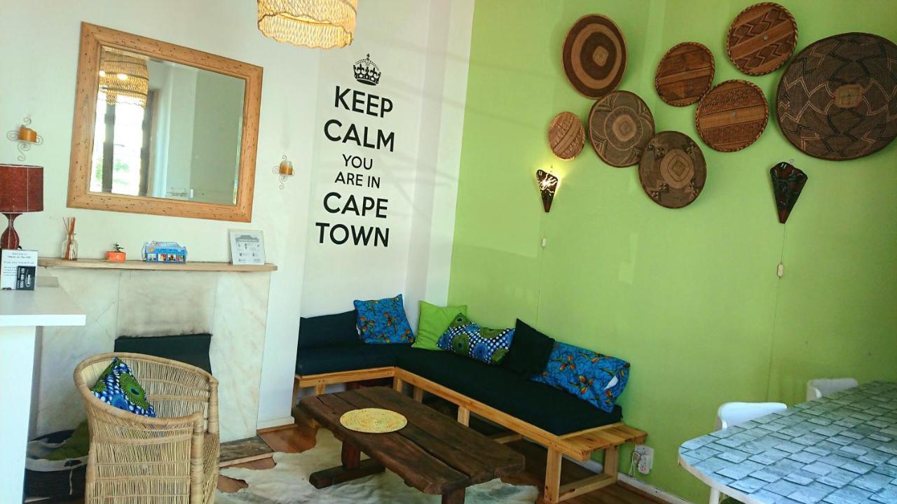 House On The Hill Hostel เคปทาวน์ ภายนอก รูปภาพ