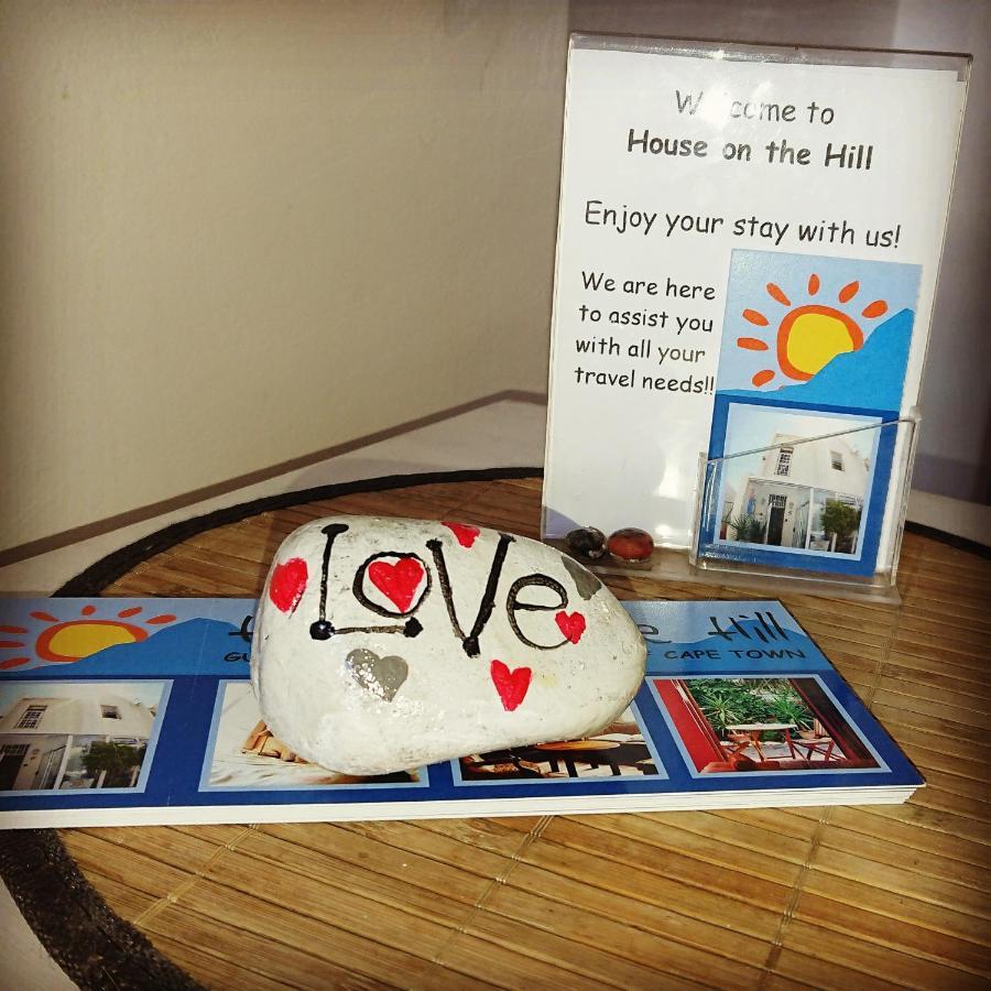 House On The Hill Hostel เคปทาวน์ ภายนอก รูปภาพ