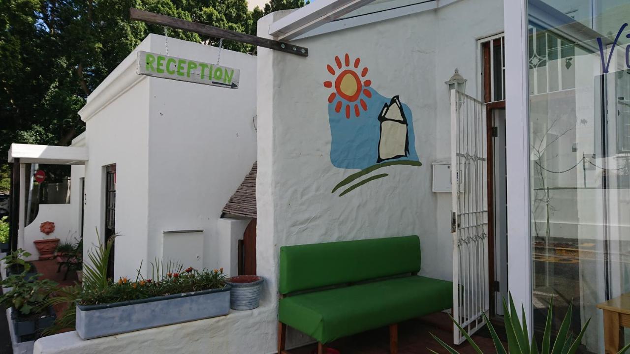 House On The Hill Hostel เคปทาวน์ ภายนอก รูปภาพ